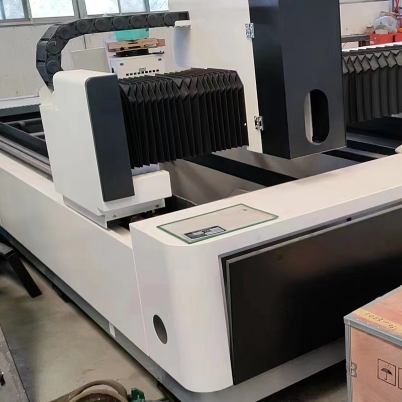 Laser cutting machine